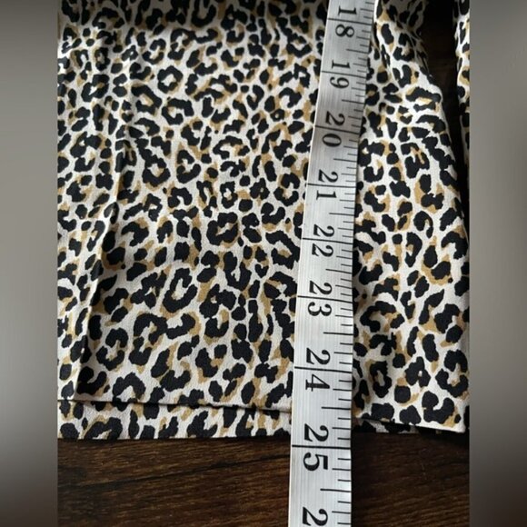 J Crew Wide-leg cropped high rise pant in animal leopard-print silk size 2 - Picture 7 of 12
